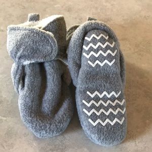 Boys fleece booties